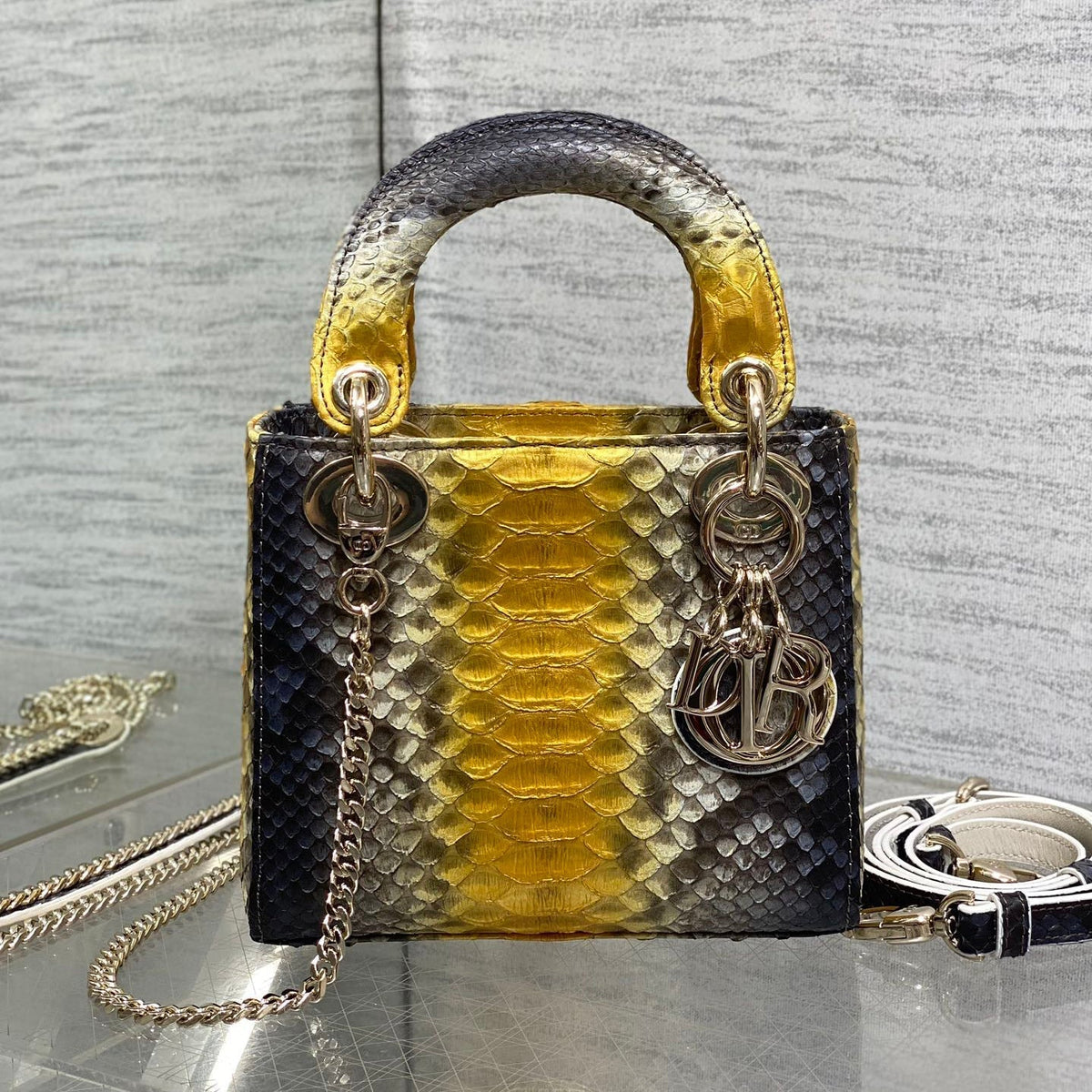 Dior Lady Women's Solid Color Metal Pendant Detachable Chain Shoulder Strap Snake Skin Single Shoulder Crossbody Handbag Bag Bags #77722